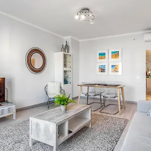 Sea Feeling In By Lovelystay Apartment